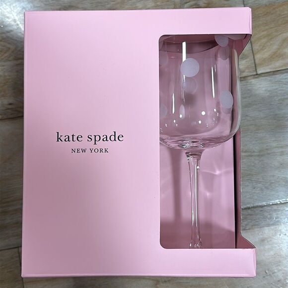 Kate Spade Pearl Place Etched Wine Glasses Set of Four! - Picture 5 of 5